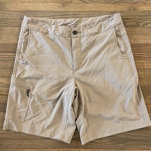 Magellan Overcast Hybrid Fishing Shorts